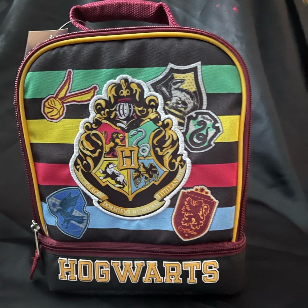 Harry Potter Lunch Box Kit Dual Compartment Insulated Hogwarts Crest